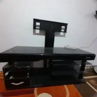 میز زیر تلوزیون