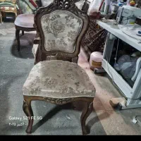 لوازم منزل شامل دو دست مبل سلطنتی و سه عدد قالی|مبلمان خانگی و میز عسلی|بندر امام خمینی, |دیوار
