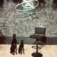 فروشنده آقا یا خانم