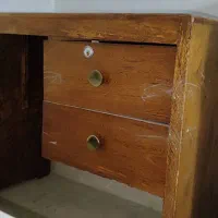 میز تحریر قدیمی/قدمت ۳۵ سال