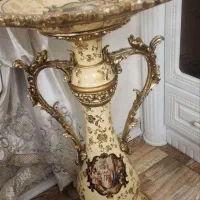 کنار سالنی چینی رزین وشمعدون