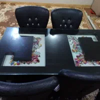 میز شش نفره در حد نو