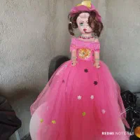 عروسک بزرگ