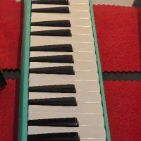 ملودیکا سوزوکی استوک