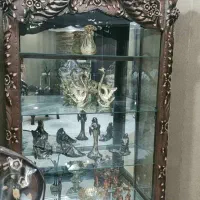 بوفه باتمام وسایل داخل بوفه