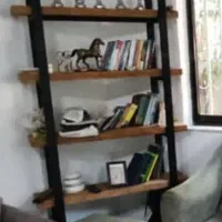 کتابخانه چوب و آهن ۵طبقه