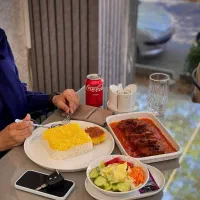 نیروی جوان خانم نیازمندیم