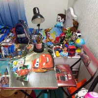 میز تحریر و کمد کودک و فرش فانتزی ۴ متری نو|اسباب و اثاث بچه|رشت, باهنر|دیوار