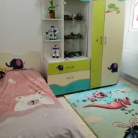 تخت وکمد و ویترین کودک ونوجوان