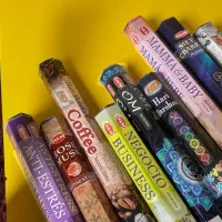 عود دررایحه های متنوع