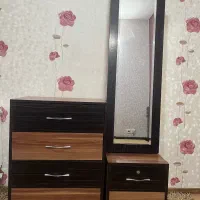 تخت و آینه دراور