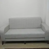 مبل 5 نفره راحتی کاملا نو با میز