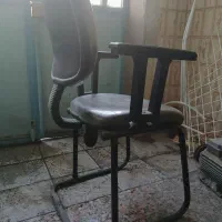 صندلی ساده و چرخی