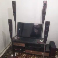 تلویزیون اسنوا43 بهمراه میز و باند