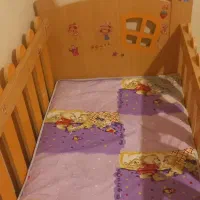 تخت نوزاد به همراه تشک|تخت و صندلی بچه|اصفهان, کوی امام|دیوار