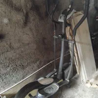 دوچرخه ثابت حرفه‌ای درحد نو