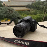 دوربین کنون ۷۰۰d با لنز ۱۳۵-۱۸ در حد نو