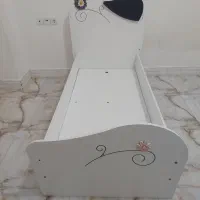 تخت کودک و نوجوان
