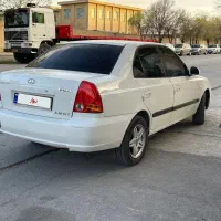 یک دستگاه هیوندا ورنا مدل۹۰اتومات