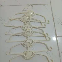 شش تا چوب لباسی سالم نو