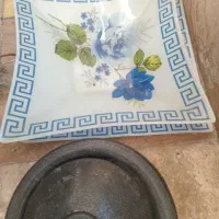 یک عدد میوه خوری با دیسش چینی وقابلمه سفالی قدیمی|ظروف سرو و پذیرایی|تهران, جوانمردان (اندیشه)|دیوار