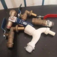 شیر آب و یک عد شیر گاز