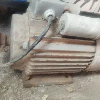 فروش یکعدد دینام وگیربکس حلزونی بلابر وبتون گیر