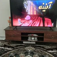میز تلوزیون در حد نو