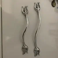 دستگیره کابینت و یراق آلات