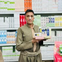 پخش عمده و خرده محصولات آرایشی و مراقبت پوستی