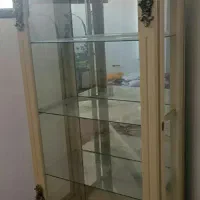 بوفه و زیر تلویزیونی