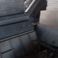 حدود ۶ تن قالب لبه ۶ در حد توانبار خواب بود