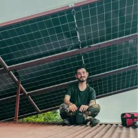 نصب سیستم خورشیدی در لنگرود