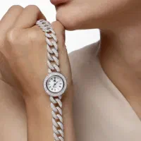 ساعت دخترانه