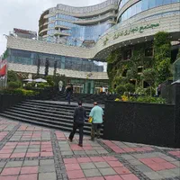 اجاره اداری ۱۰۶ متر اطلس مال نیاوران