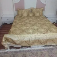 تخت خواب 2نفره با روتختی و دوعدد پاتختی|تخت و سرویس خواب|قم, شهدا|دیوار