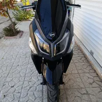 sym j200
