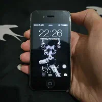 ایفون ۴ کلکسیونی iphone 4 تمیز آنتن دار