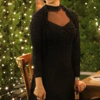 پیراهن مجلس|لباس|ری, اقدسیه|دیوار