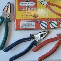 انبردست ۸ برلین|ابزارآلات|قم, تکیه آقا سید حسنی|دیوار