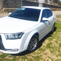 دنا پلاس ۵ دنده دستی ۴۰۲