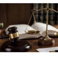 وکیل پایه یک دادگستری