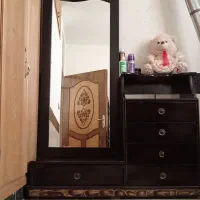 میز آرایش و دراور لباس