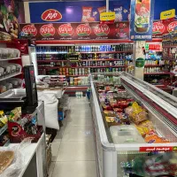 کارگر جهت نظافت و چیدمان فروشگاه