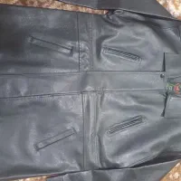 کاپشن چرم|لباس|قم, ولیعصر|دیوار