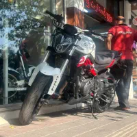 بنلی ۳۰۰ دوسیلندر