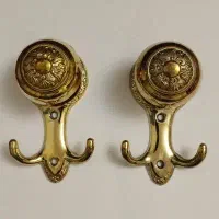 آویز و گیره قدیمی جالباسی