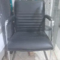 2 عدد صندلی انتظار