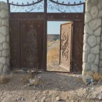 باغ ۱۰۰۰ متری در مجتمع نیروی انتظامی