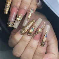 خدمات وآموزش کاشت ناخن اف ویژه(۱۹۰۰)+مدرک+استخدام|خدمات آرایشگری و زیبایی|شیراز, میانرود|دیوار